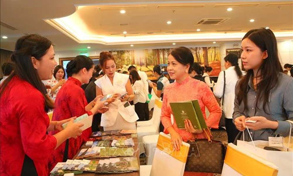 Vietnam boosts tourism cooperation with RoK, Philippines